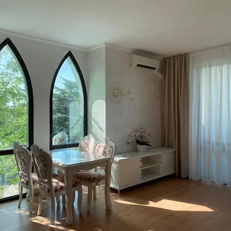 Apartment Babylon *